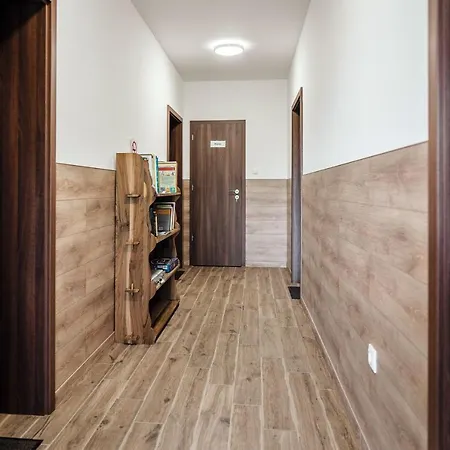 Varerdo Vendeghaz Kisgyor